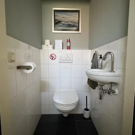 Peaceful On A Houseboat In The Centre Amsterdam